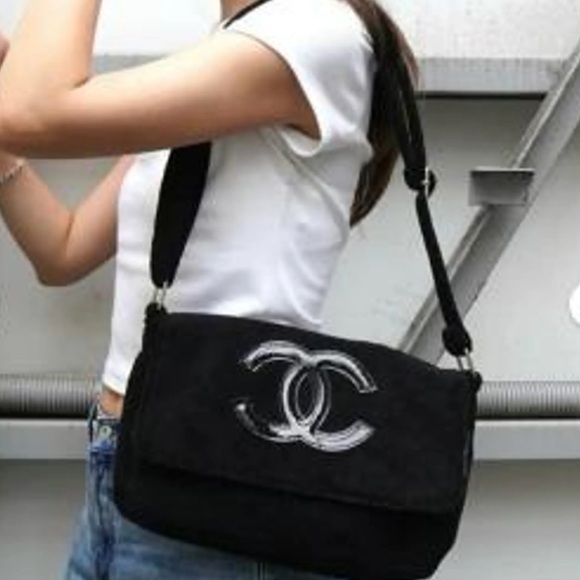 CHANEL Black Crossbody or Shoulder Bag NWT - Picture 5 of 12